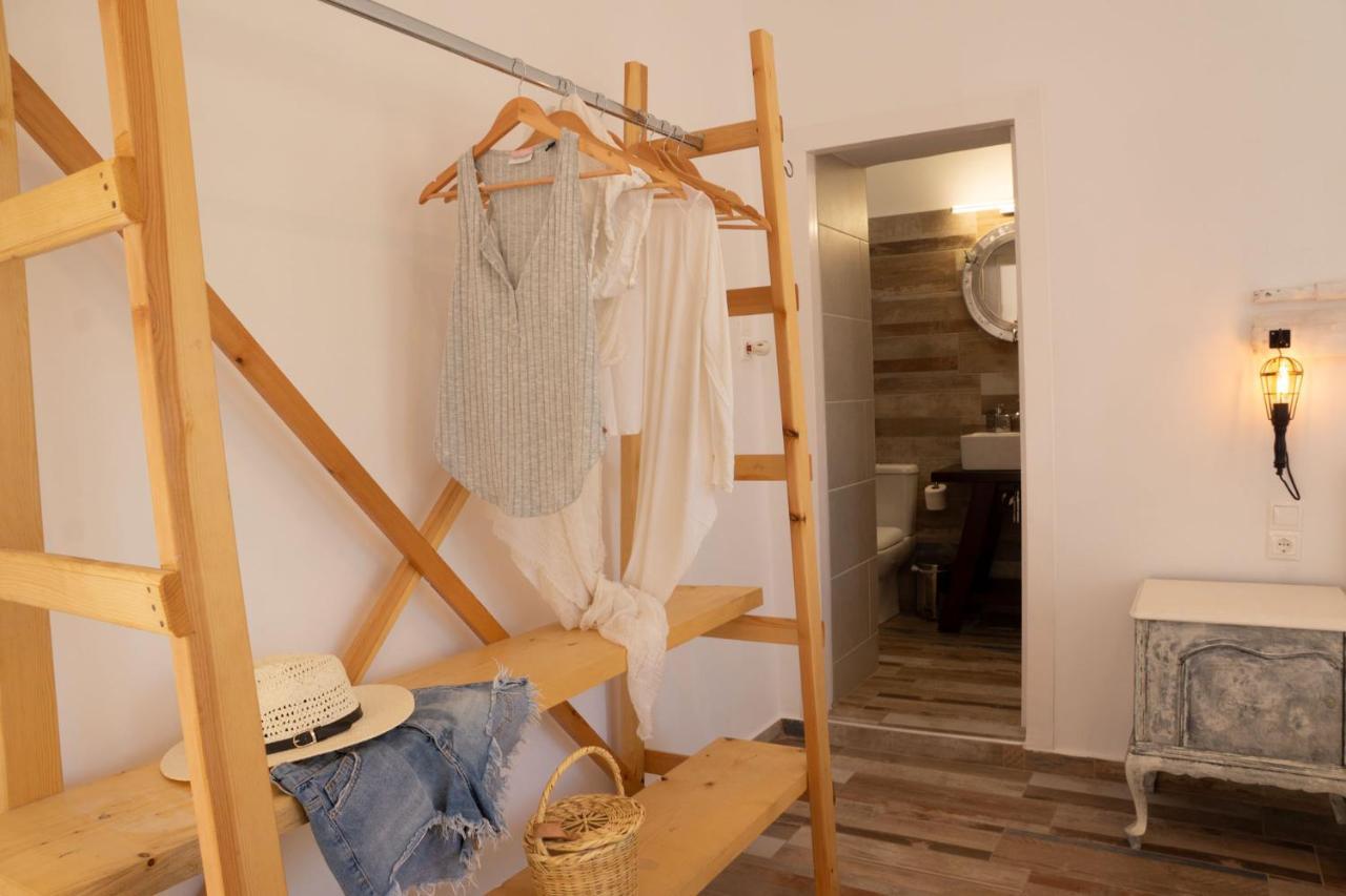 Gigi Rooms Poros Town المظهر الخارجي الصورة