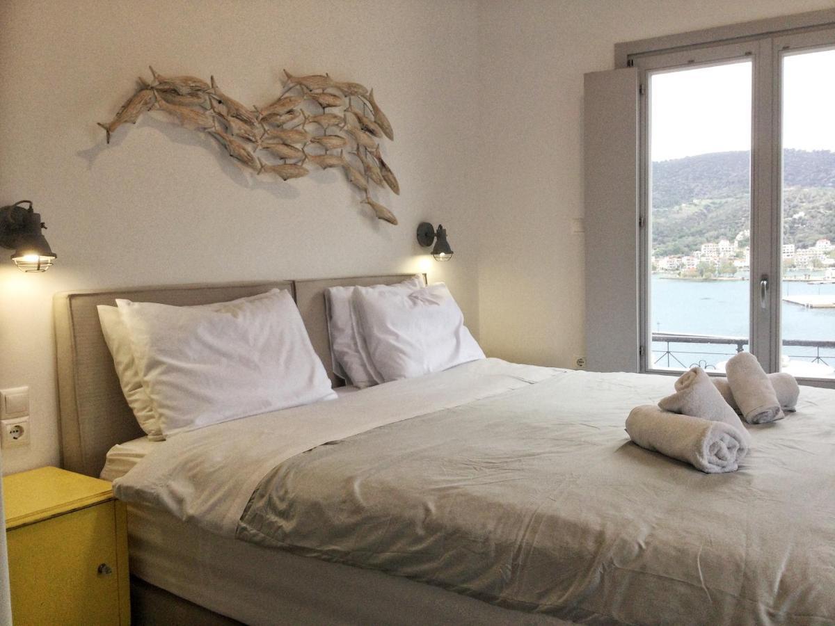 Gigi Rooms Poros Town المظهر الخارجي الصورة