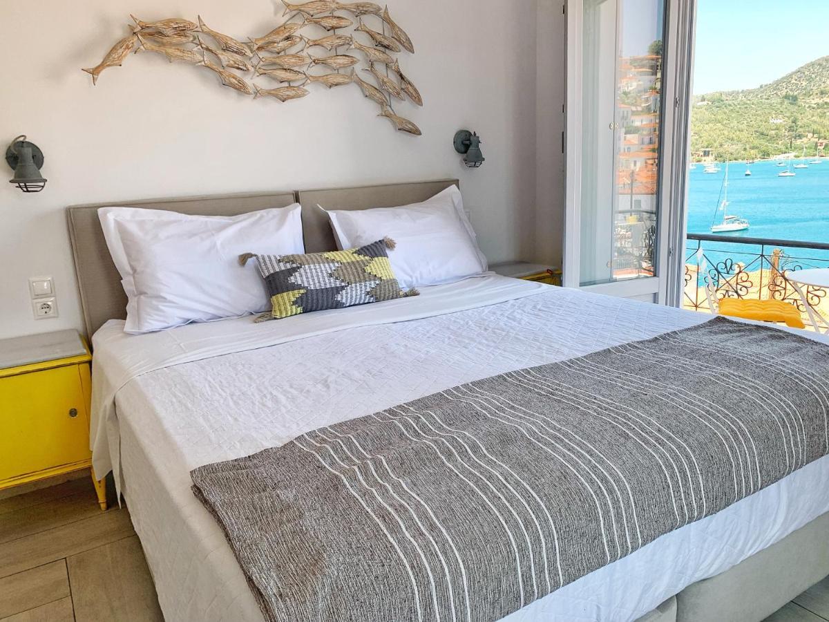 Gigi Rooms Poros Town المظهر الخارجي الصورة
