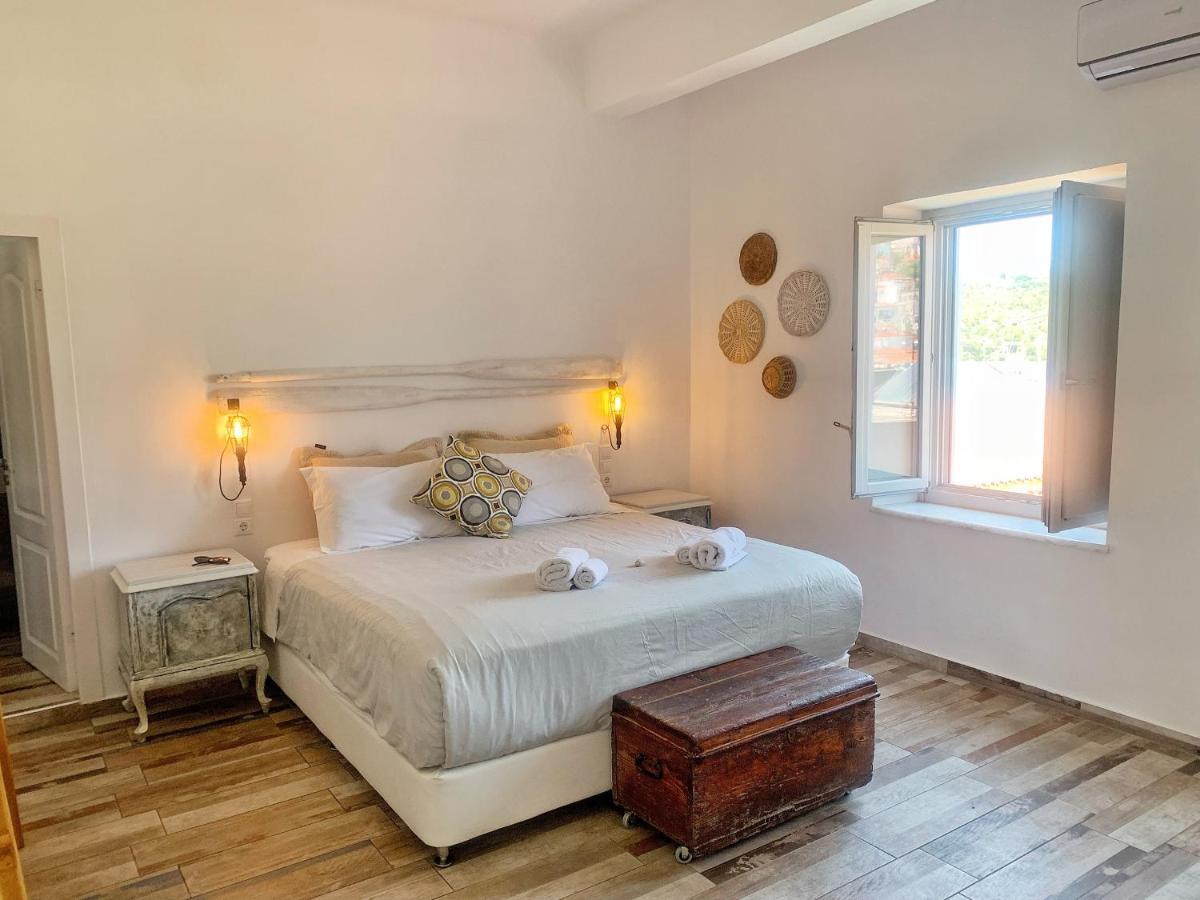 Gigi Rooms Poros Town المظهر الخارجي الصورة