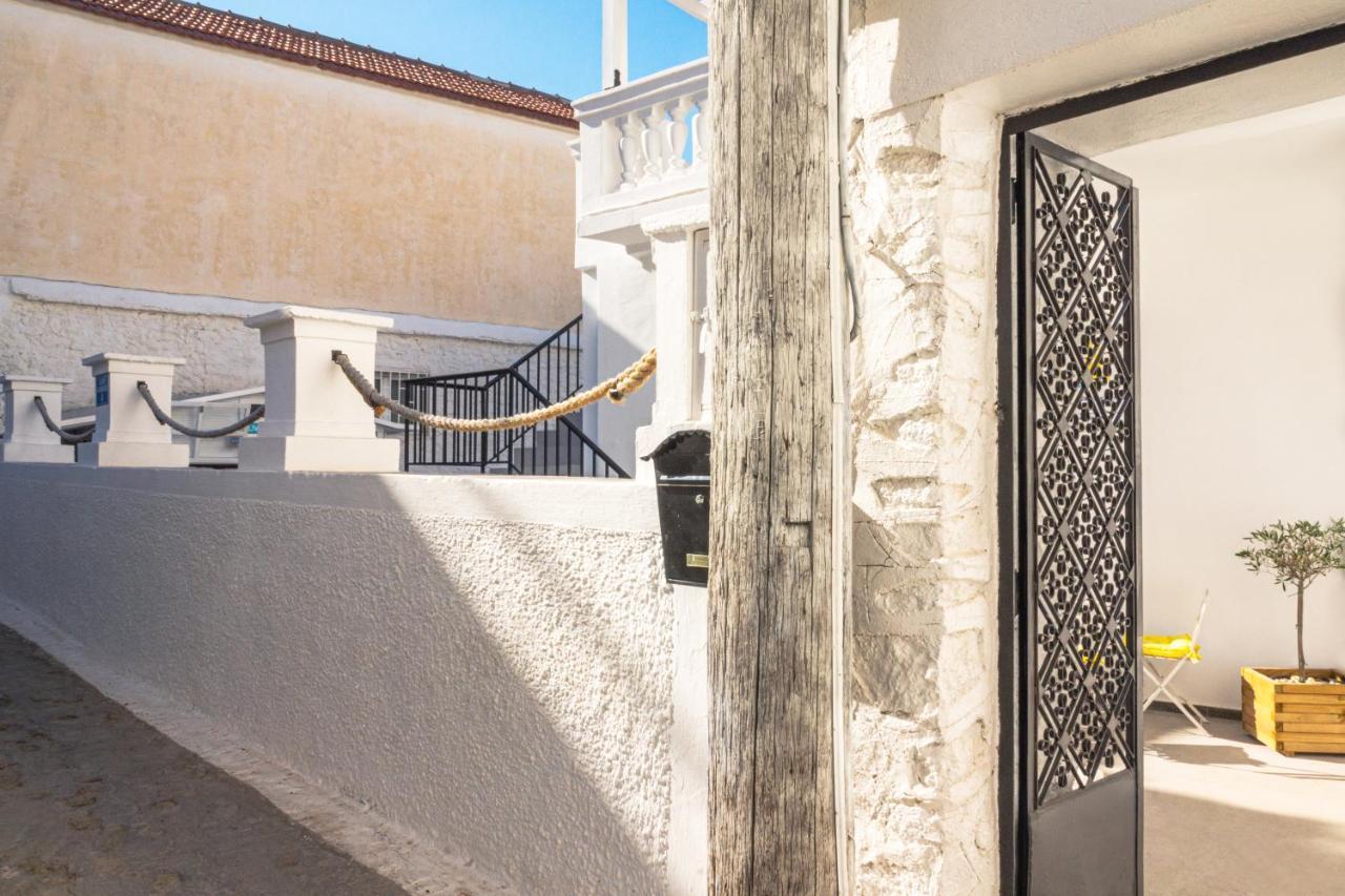 Gigi Rooms Poros Town المظهر الخارجي الصورة